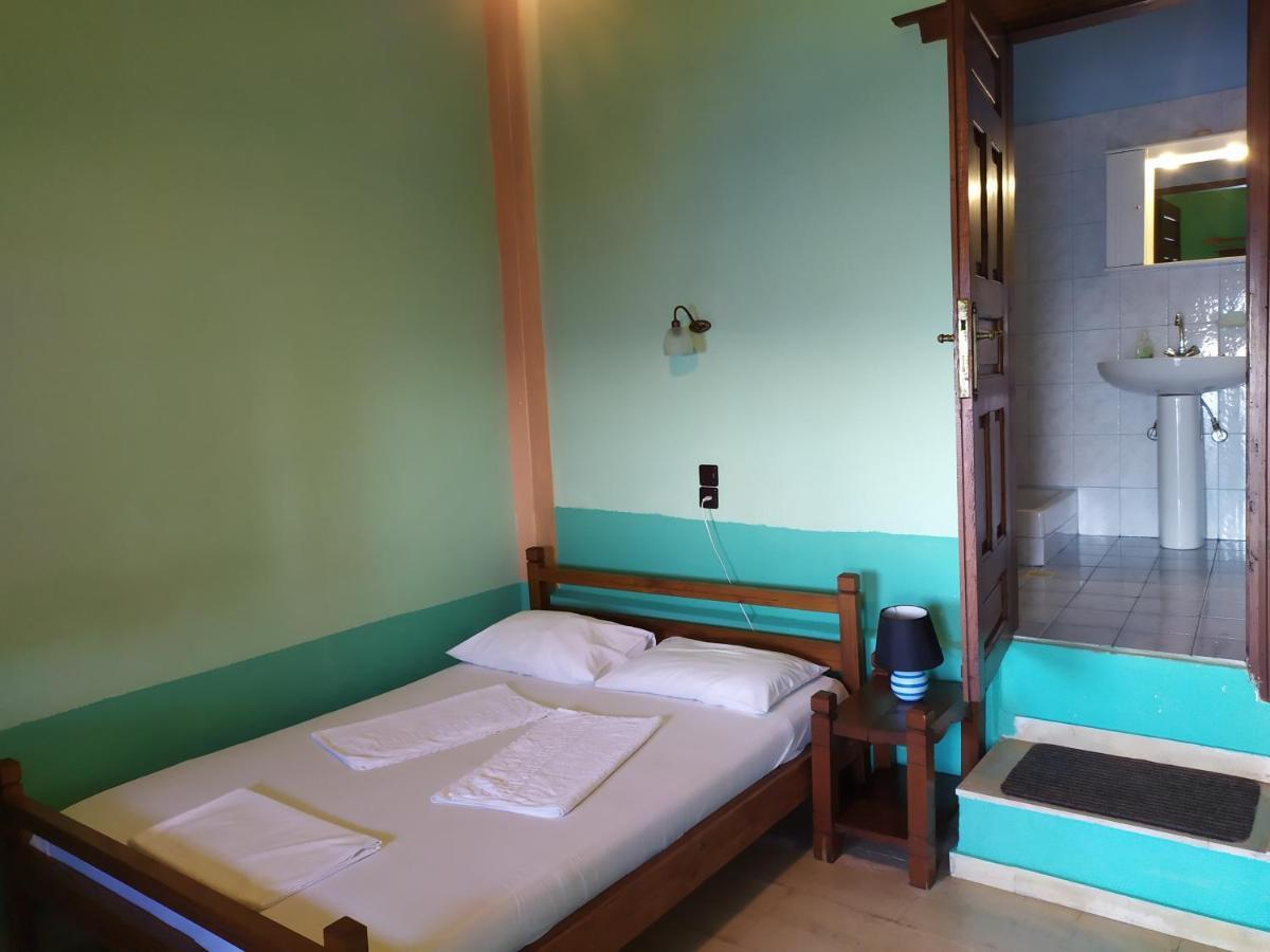 Double Studio Room In Mylopotamos With Beautifull View Tsagarada Bagian luar foto