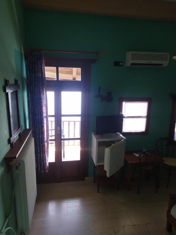 Double Studio Room In Mylopotamos With Beautifull View Tsagarada Bagian luar foto